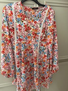 Talbots Multicolor Floral V-Neck Tunic with Lace Trim